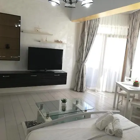 Lotus Studio 29 Mamaia